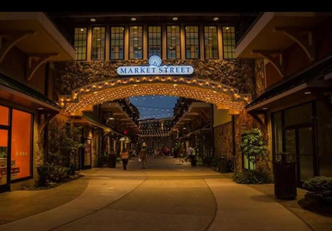 Gt307 Romantic Condo Downtown Gatlinburg & Pool Eksteriør billede