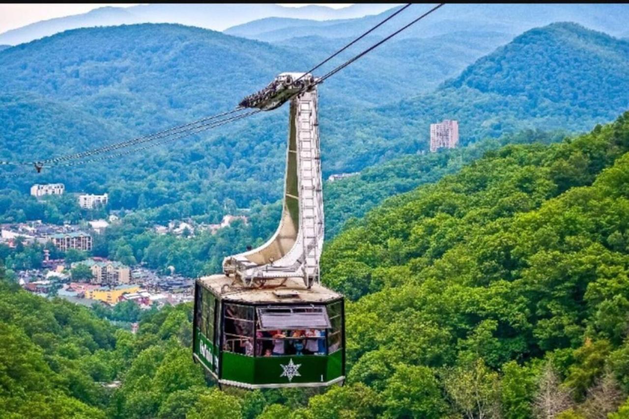 Gt307 Romantic Condo Downtown Gatlinburg & Pool Eksteriør billede