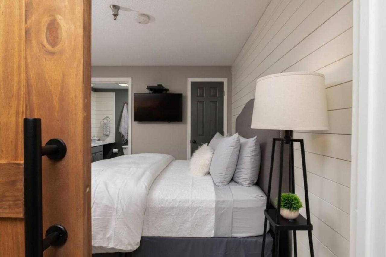 Gt307 Romantic Condo Downtown Gatlinburg & Pool Eksteriør billede