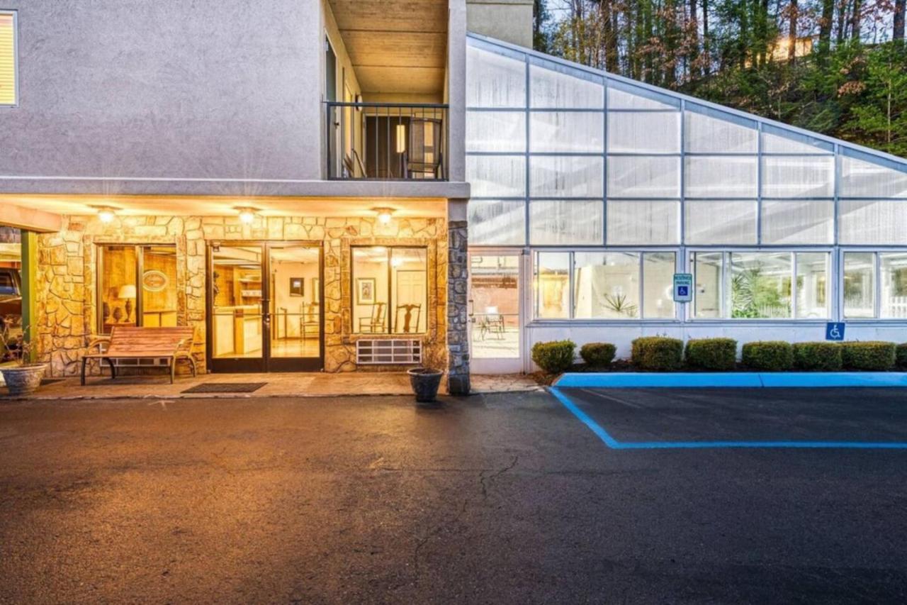 Gt307 Romantic Condo Downtown Gatlinburg & Pool Eksteriør billede