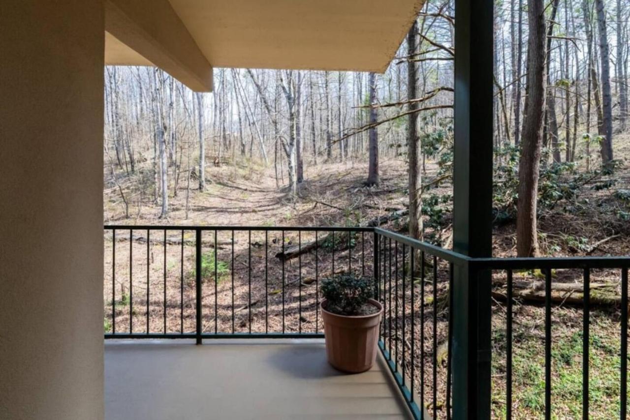Gt307 Romantic Condo Downtown Gatlinburg & Pool Eksteriør billede